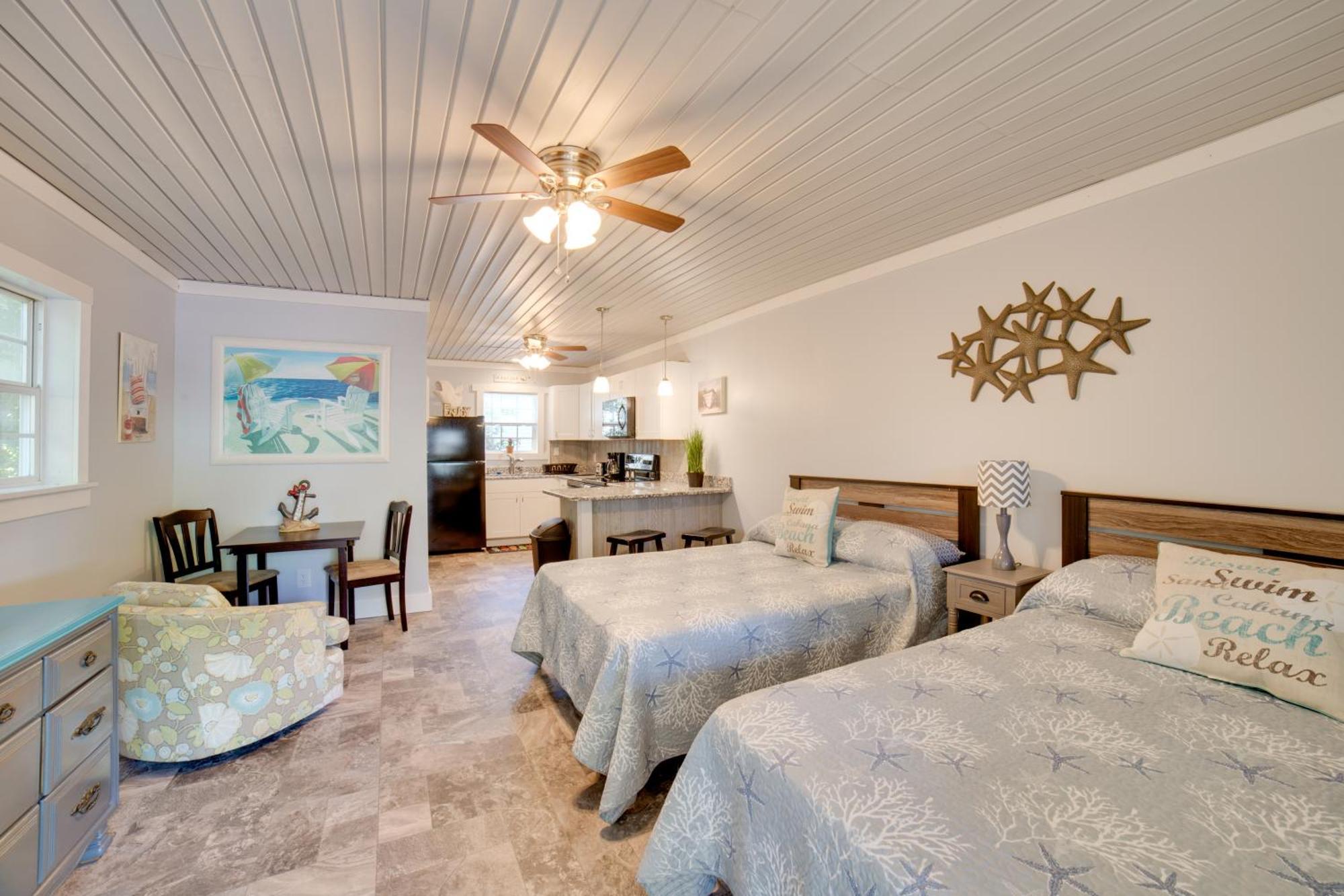 Ocean Isle Beach Studio With Patio - 1 Mi To Pier! Екстер'єр фото